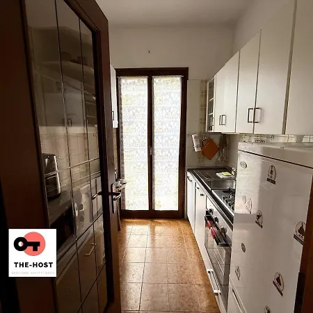 Вилла Between Greenery And The Lake, A In *