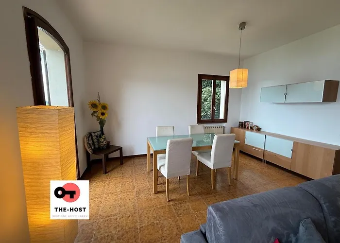 Вилла Between Greenery And The Lake, A In Стреза