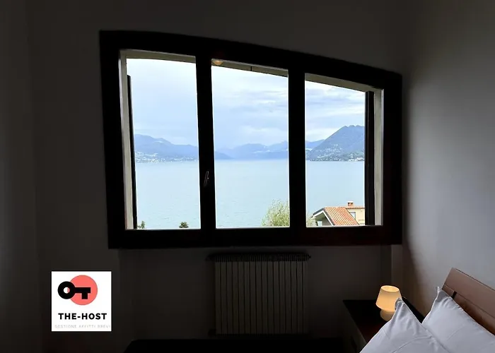 Between Greenery And The Lake, A In Стреза