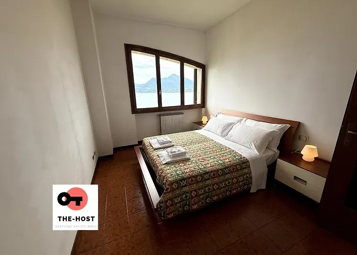 Вилла Between Greenery And The Lake, A In