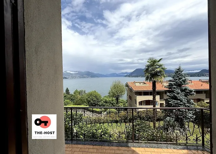 Villa Between Greenery And The Lake, A In Stresa